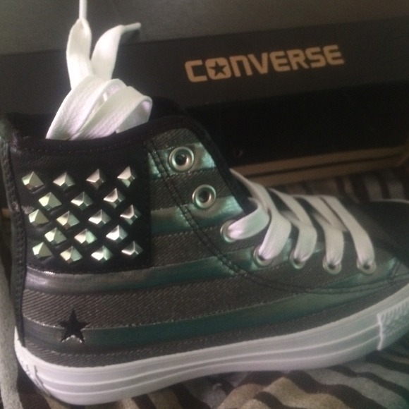 Converse Hi Top - Picture 3 of 3