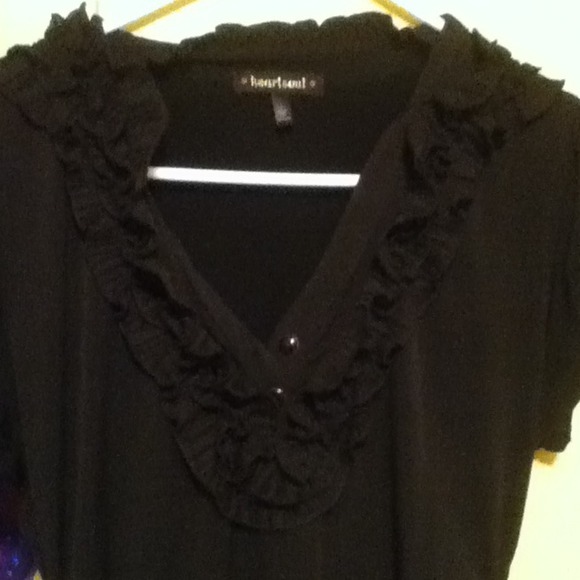 black shirt - Picture 3 of 3