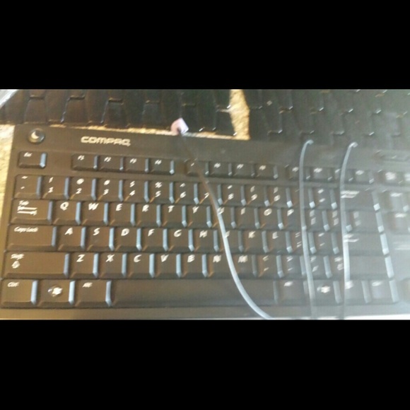 Compqaq keyboard - Picture 2 of 2