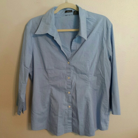 NWOT blue button up dress shirt