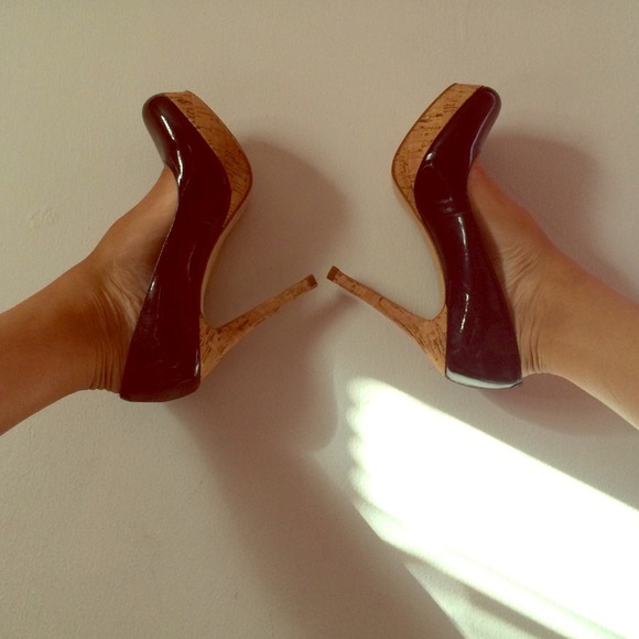 Patent leather cork heel shoes