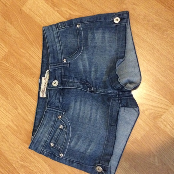 Shorts - Picture 2 of 2