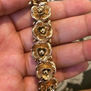 Flower bracelet