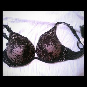 Victoria's secret lace push up bra NWT 32C