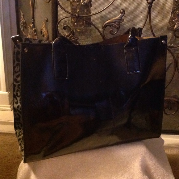 Black leopard handbag