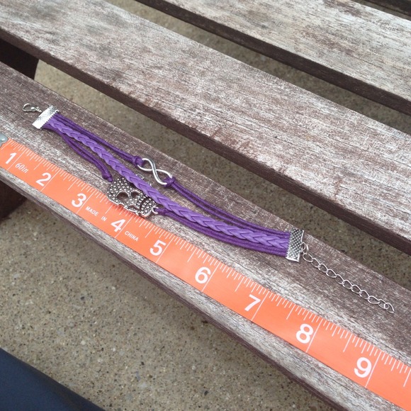 Skull Bracelet❌SOLD❌ - Picture 3 of 3