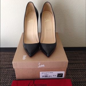 💯% authentic Christian louboutin pigalle 120
