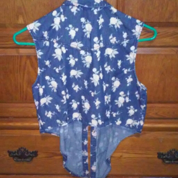 Shirt - Picture 2 of 2