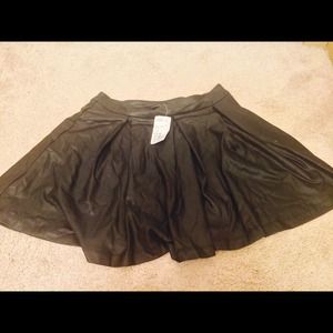 LEATHER CIRCLE SKIRT