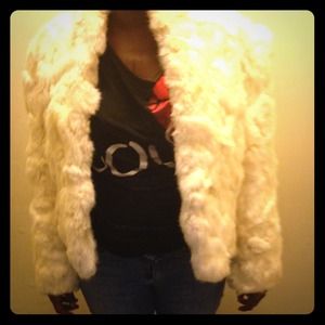 100%white rabbit fur