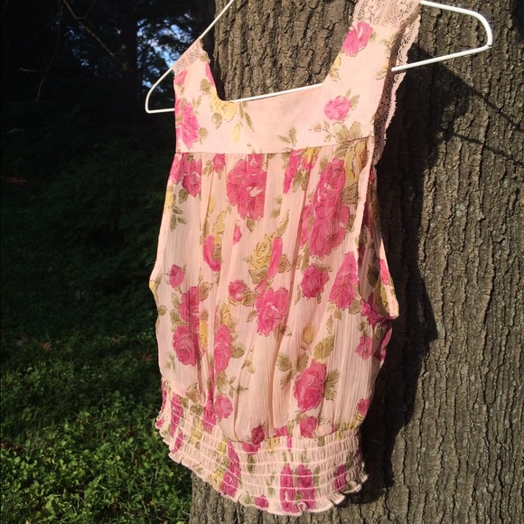 Band of Gypsies for Urban Outfitters floral tank - Picture 4 of 4