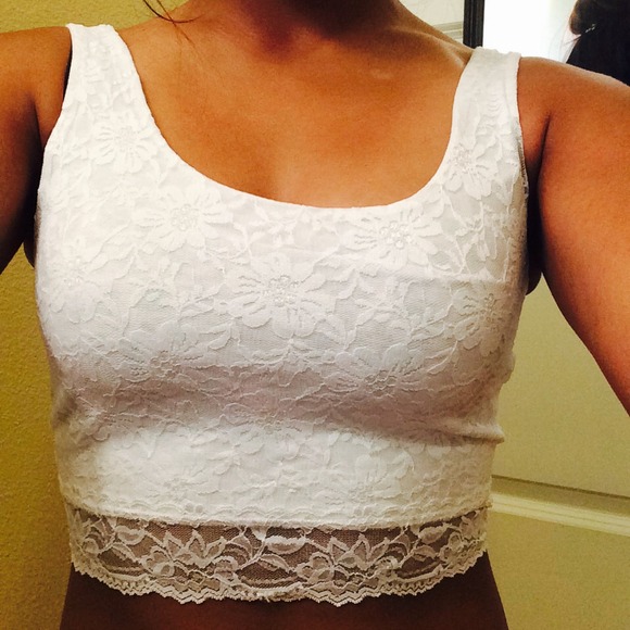 Lace crop