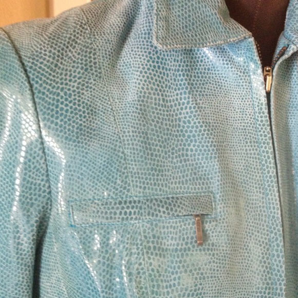 ALFANI Petite teal snake embossed leather jacket - Picture 2 of 4