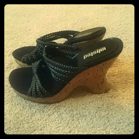 Unlisted by Kenneth Cole wedge sandals