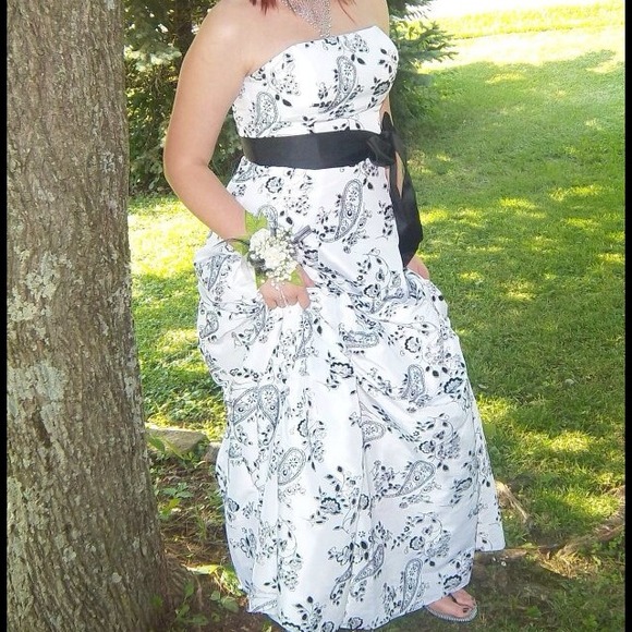 Morgan & Company size 13/14 prom dress
