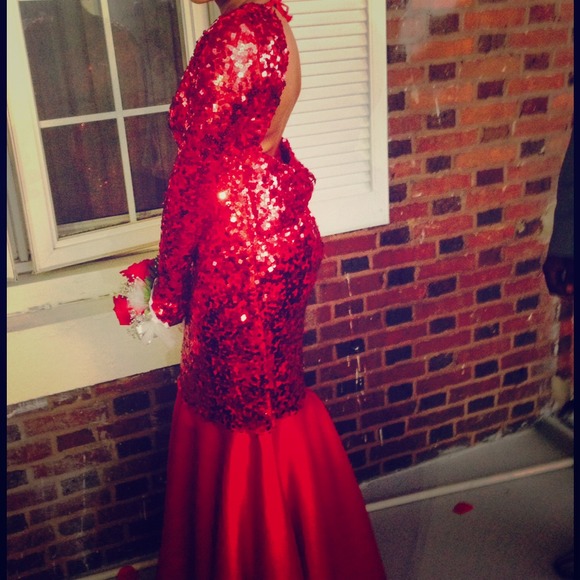 Red. Prom dress