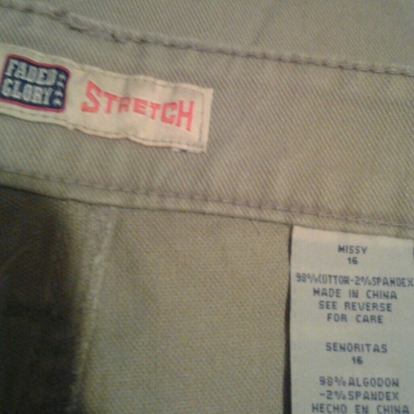 Capris - Picture 2 of 3