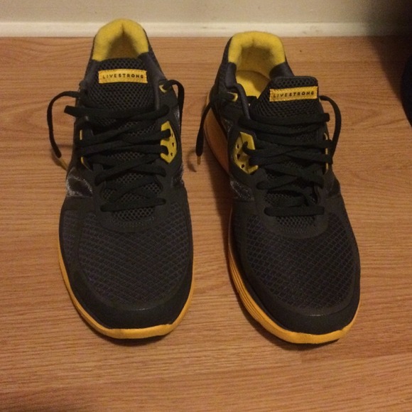 Nike seekers free runs - Picture 3 of 4