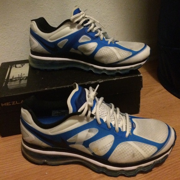 Seekers - Picture 2 of 4