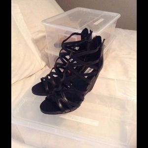 NEW. Steve Madden wedges