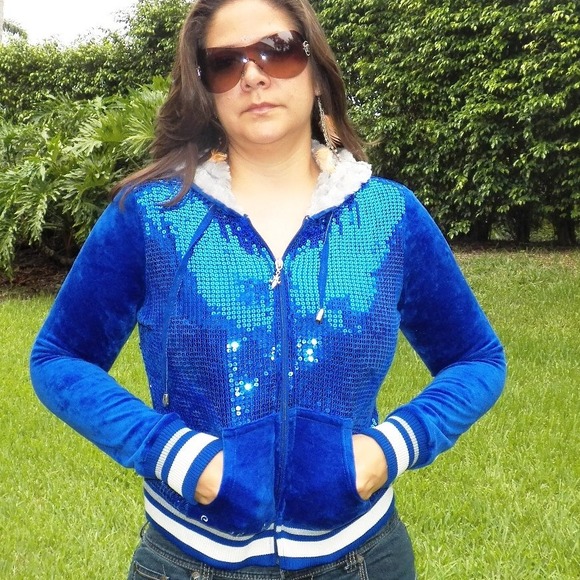 🌟tonight HP 🌟super chic  blue hoodie