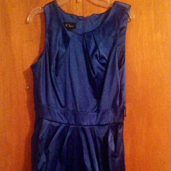 Short royal blue BCX size 11, formal dress