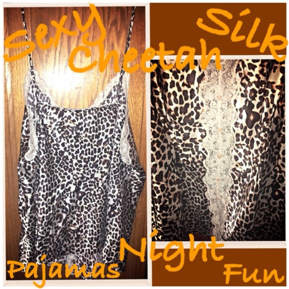 🚫SOLD🚫🎀🐅"Wild about you" Silk PJ Set🐅 - Picture 2 of 2