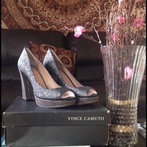 Beautiful Vince Camuto Platform Peep-Toe Heels