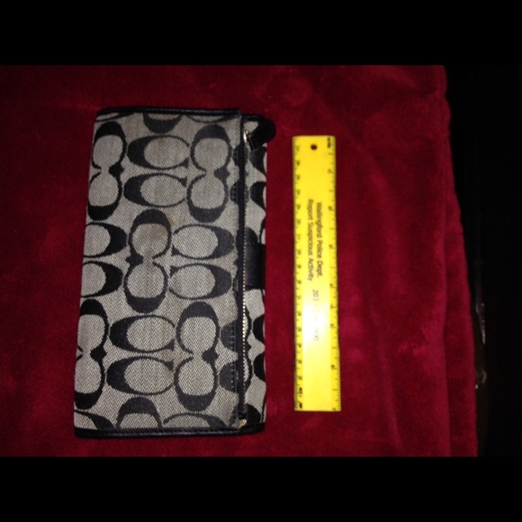 Authentic Coach Wallet - Picture 3 of 3