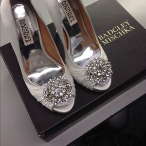 Bradley mischka "pettal" shoes