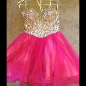 HOLD FOR MINJ 💓SALE💓HOMECOMING DRESS❤️