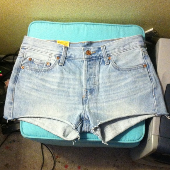 Worn roll 501 short - color: iced out