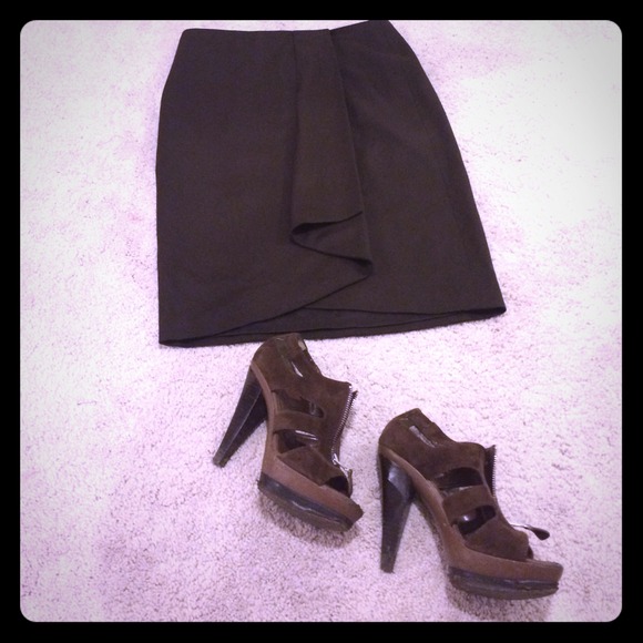 Sassy Brown Wool Skirt