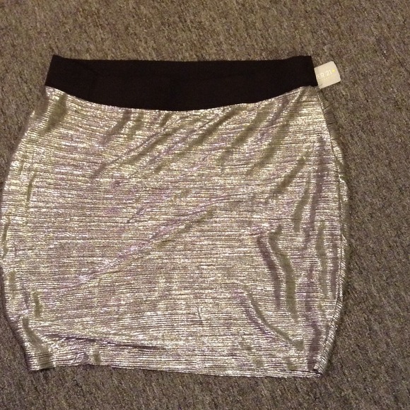 Forever 21 Pulse Size Skirt