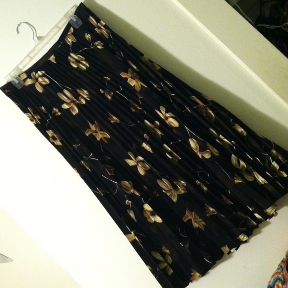 Vintage midi/maxi skirt! - Picture 1 of 2