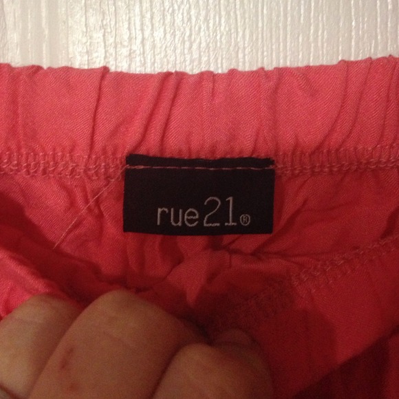 Wrinkled peach "dress" - Picture 2 of 3