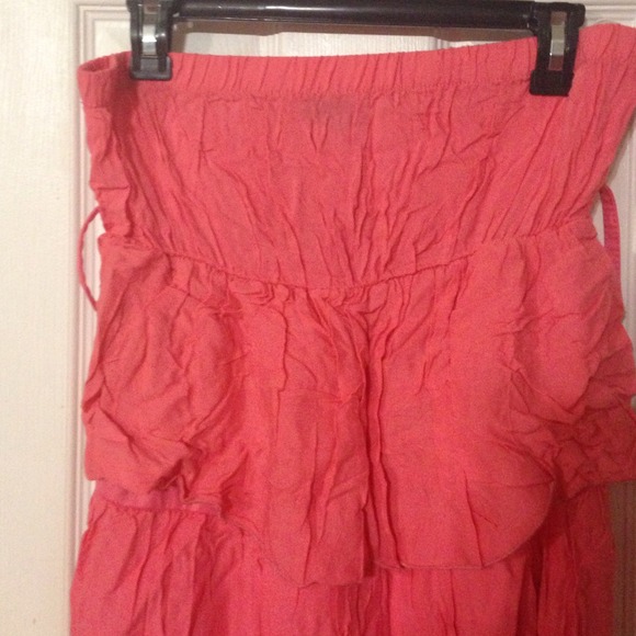 Wrinkled peach "dress" - Picture 3 of 3