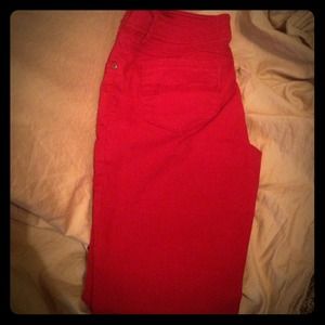 Red skinny pants
