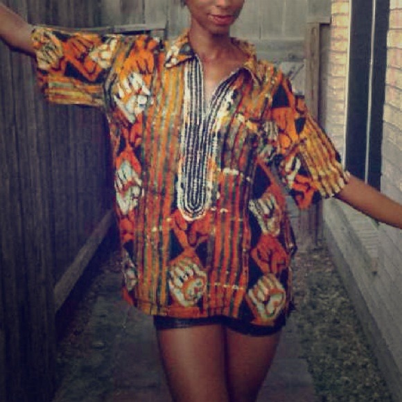 CoCoMav Tribal Shirt (M/L)