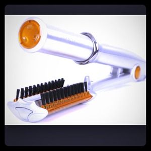 SOLD 🚫🚫🚫 InStyler with 1 1/4 Barrel!