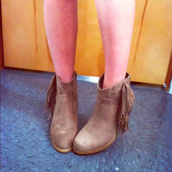 Brown fringed booties