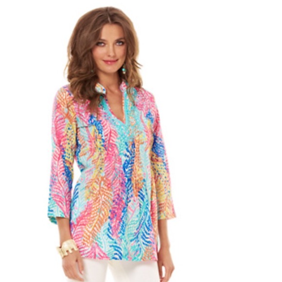 Lilly Pulitzer Tops - Reduced! Nwt NEW! Electric feel Sarasota