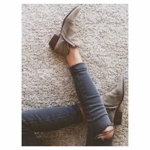 Urban Outfitters black ripped jean