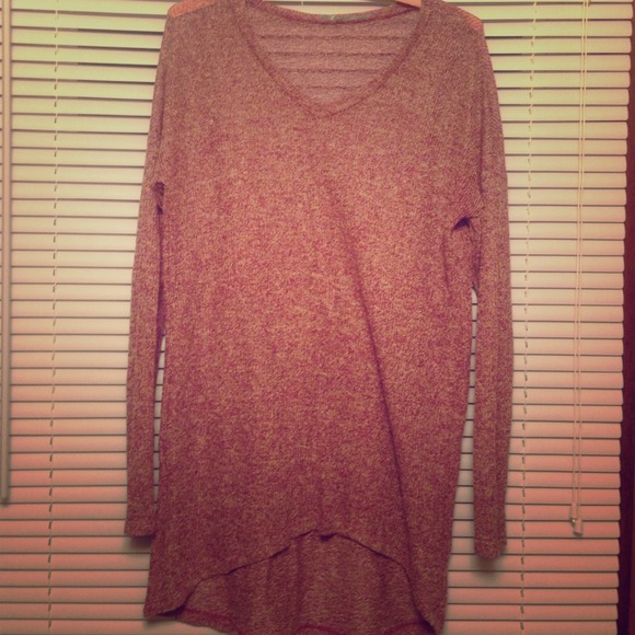 Light v-neck sweater