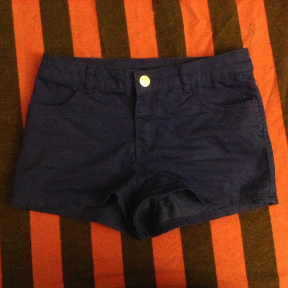 H&M blue shorts - Picture 1 of 2