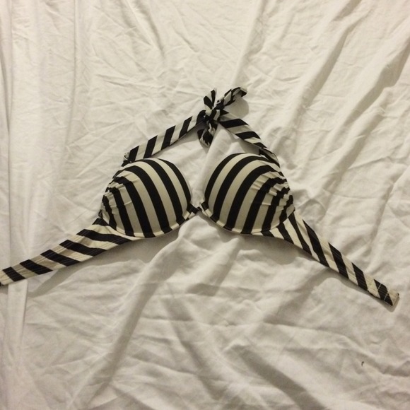 Bombshell vs swimsuit