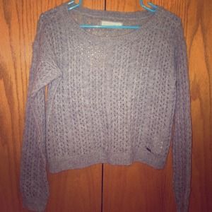 Gray knit Abercrombie cropped sweater