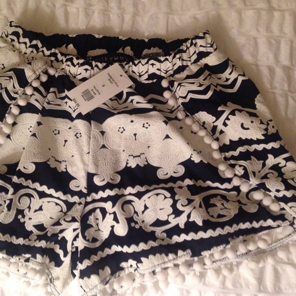 Navy Medallion Print Shorts - Picture 1 of 4