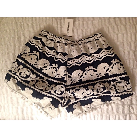Navy Medallion Print Shorts - Picture 2 of 4