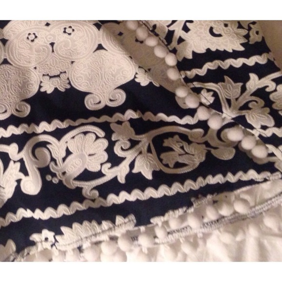 Navy Medallion Print Shorts - Picture 4 of 4